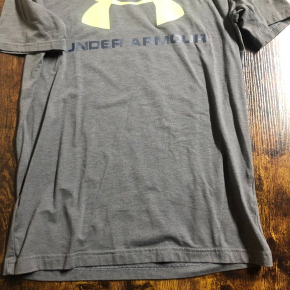 Men's Under Armour Short Sleeved Shirt - Picture 5 of 11